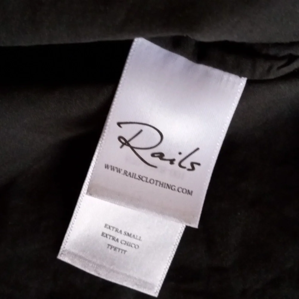Rails Amal black ruffle neck blouse - Picture 3 of 7